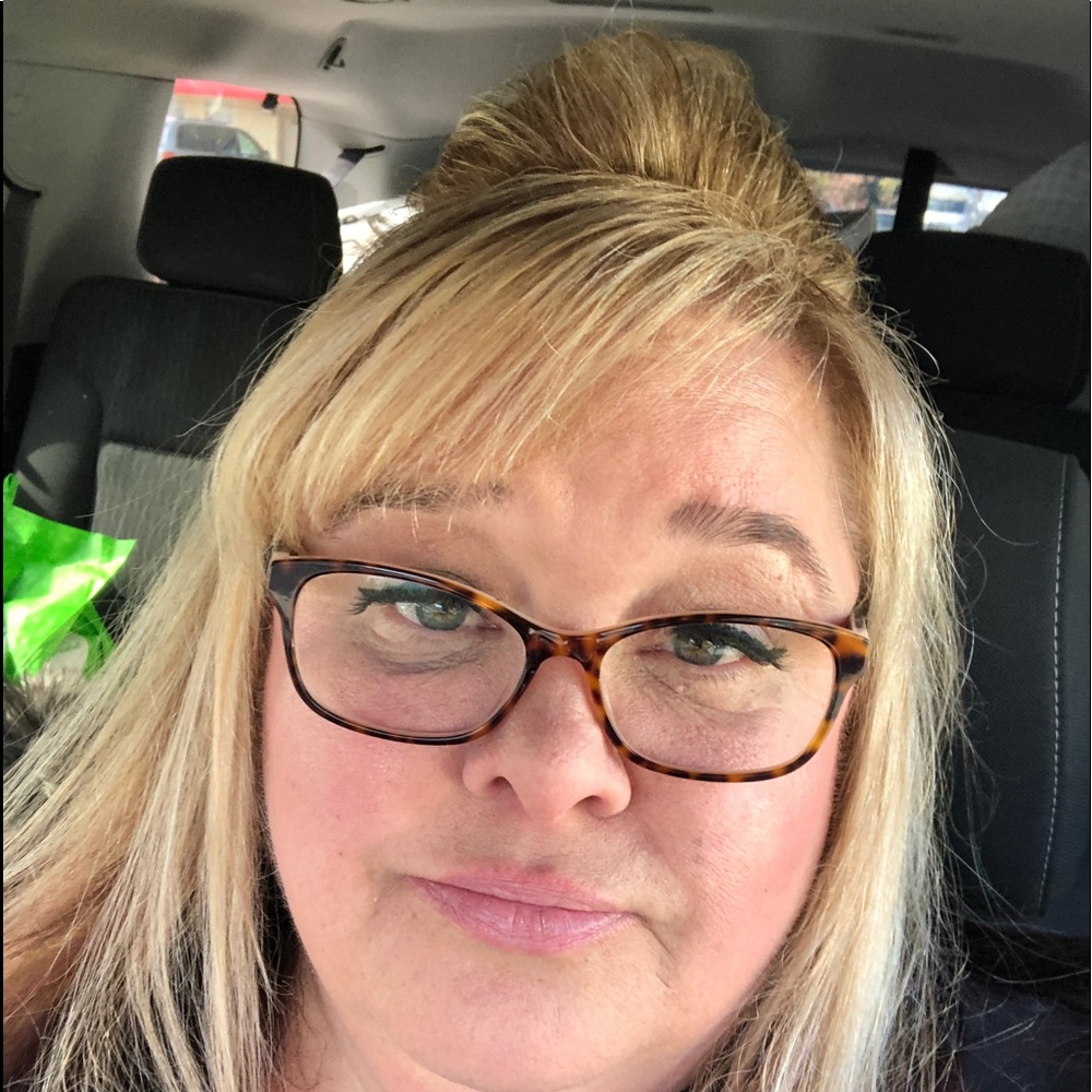 Meet your Posher, Stacy